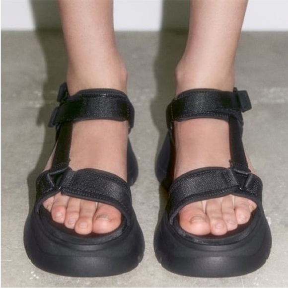 Zara Black Sport Lug Heel Sandals - Picture 1 of 9